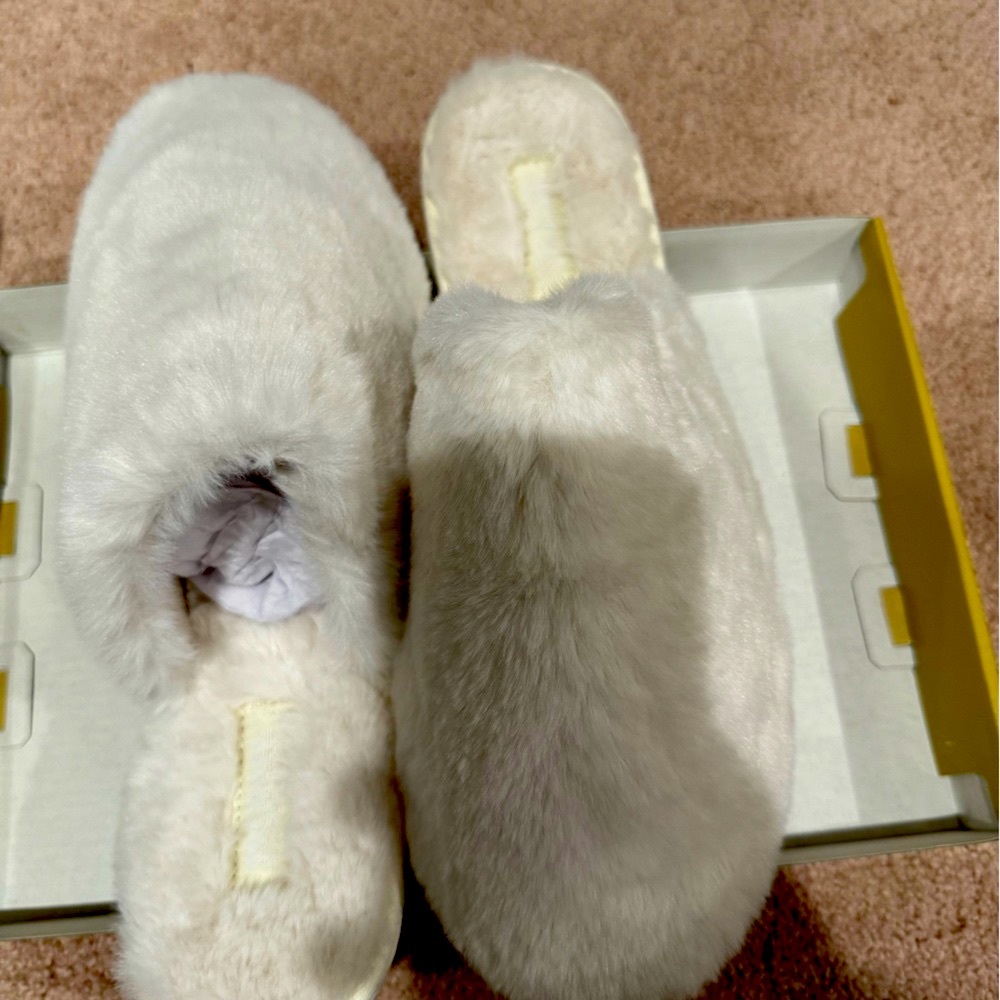 Brand new Michael Kors Freida slipper - Picture 1 of 5